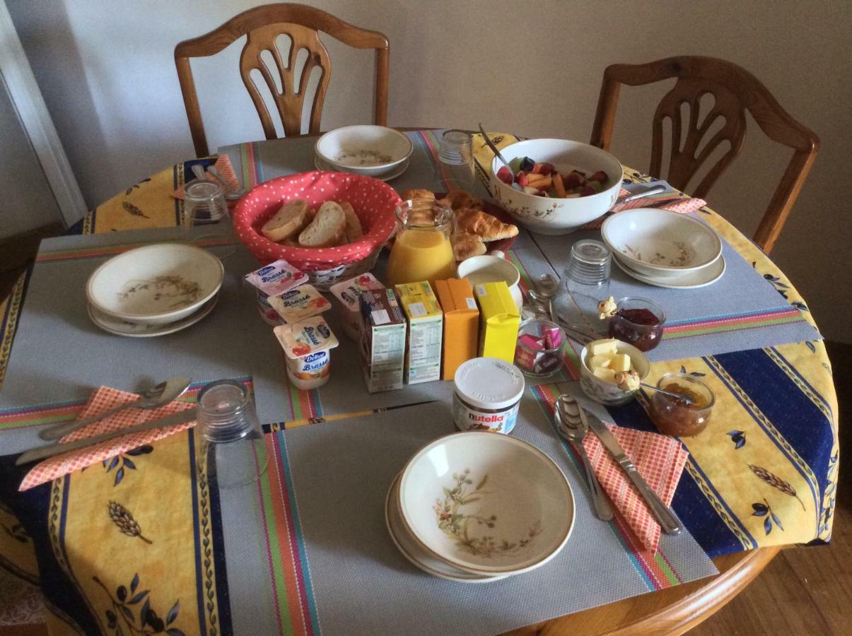Le Petit Bijou Bed & Breakfast Saint-Fraigne Dış mekan fotoğraf